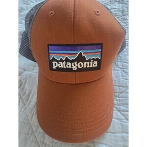Patagonia P-6 Trucker Hat - Orange Gray Summer outdoor fishing baseball cap hike